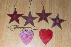 Lot de décorations étoiles et coeur en bois 40cm - DÉCORATION